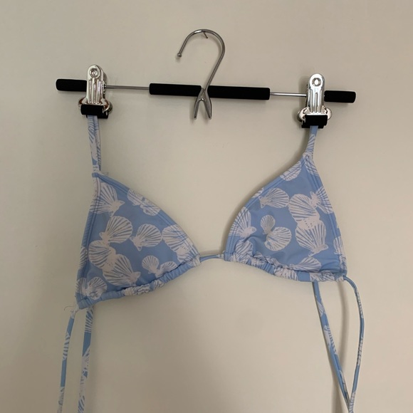 Triangle bathing suits - Picture 3 of 4